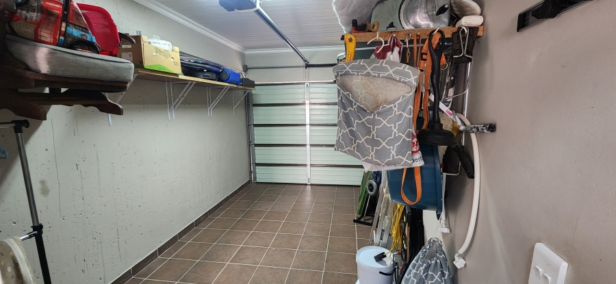 2 Bedroom Property for Sale in Dana Bay Western Cape